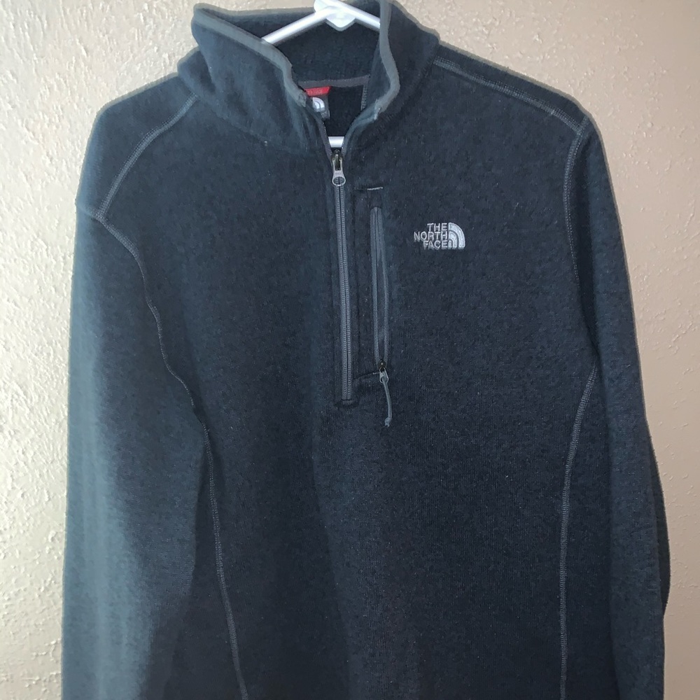 North Face 1/4 zip pullover
